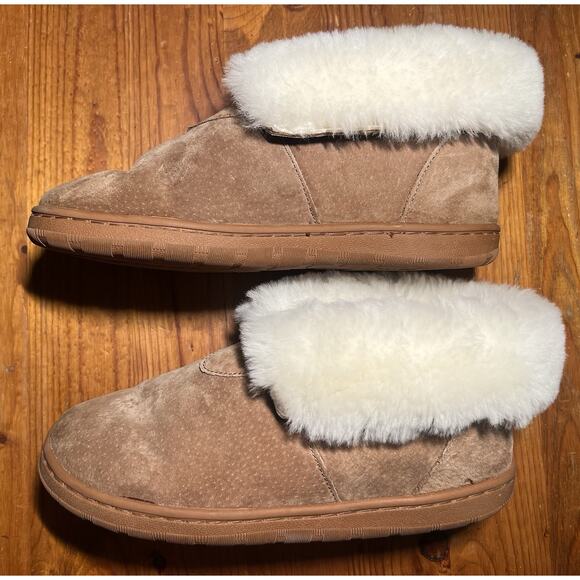 Hammacher Schlemmer Suede Sheepskin Indoor Outdoor Slippers Medium (6.5-7) - Picture 2 of 13